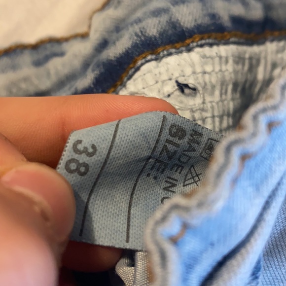 Ripped jeans - Picture 2 of 2